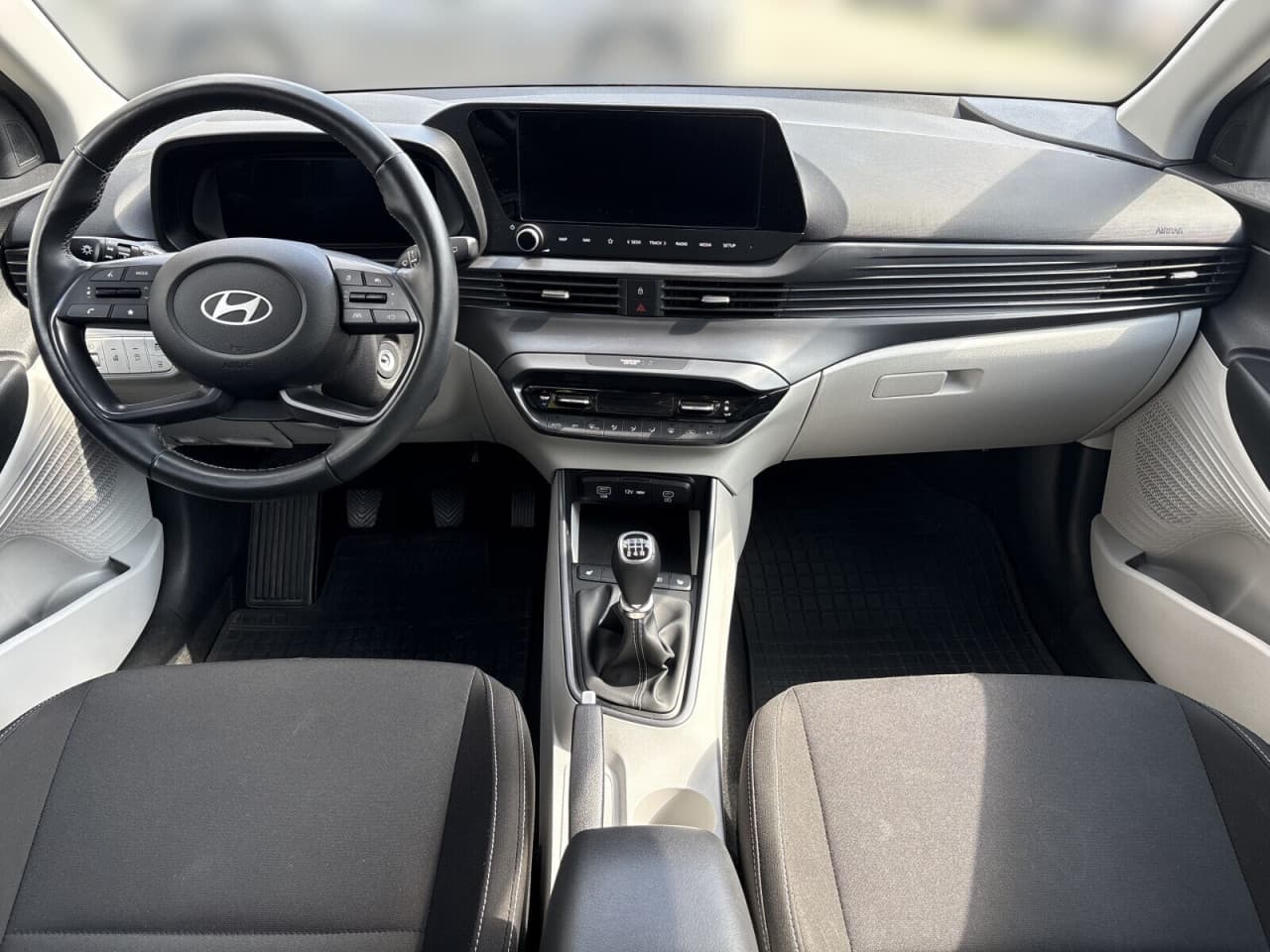 Hyundai i20 - zdjęcie 3
