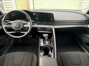 Hyundai Elantra - miniatura 3