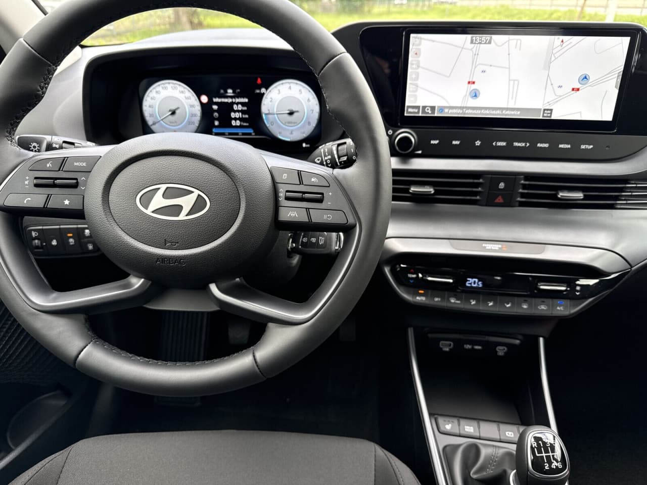 Hyundai i20 - zdjęcie 12