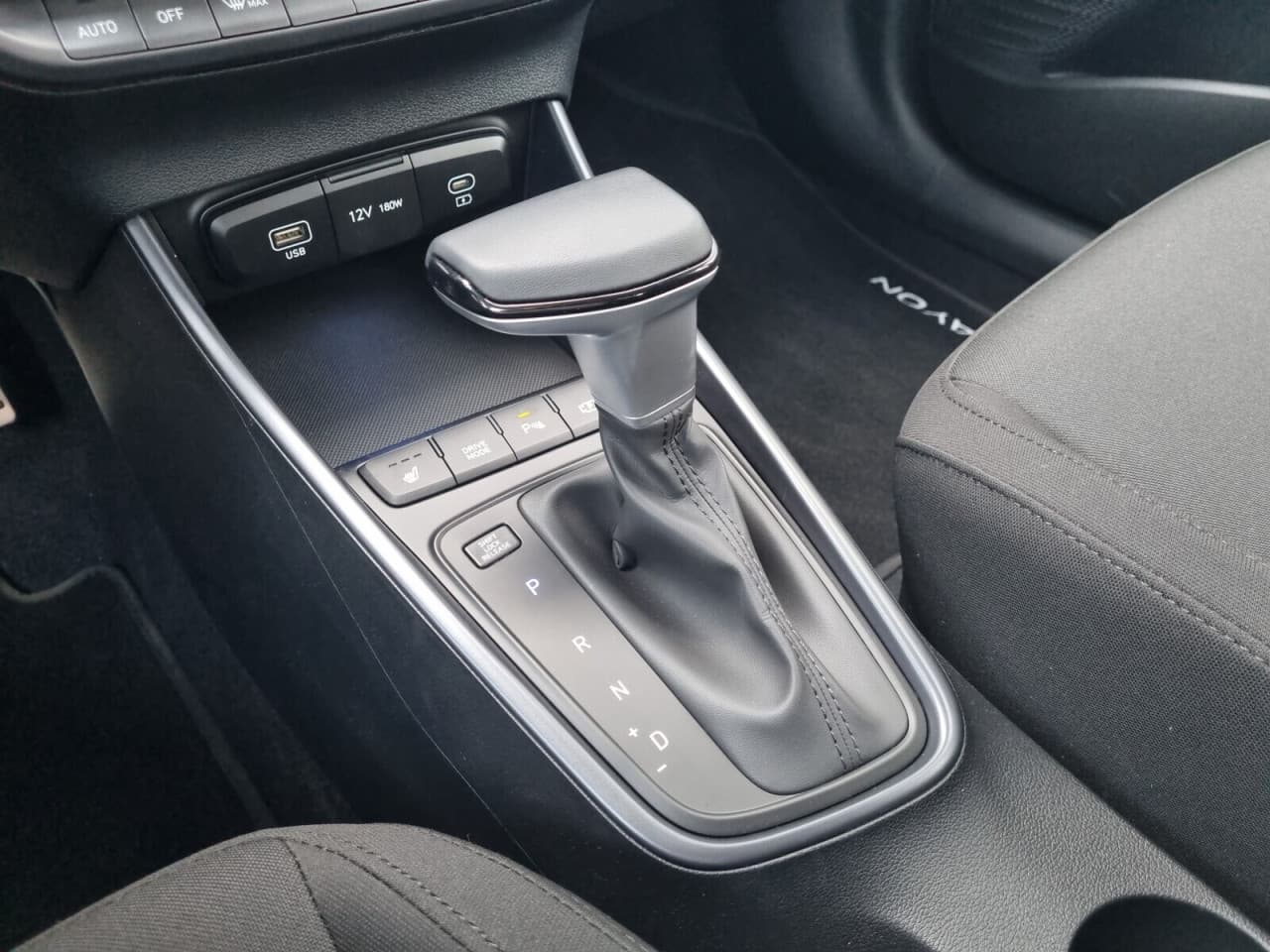 Hyundai Bayon - zdjęcie 17