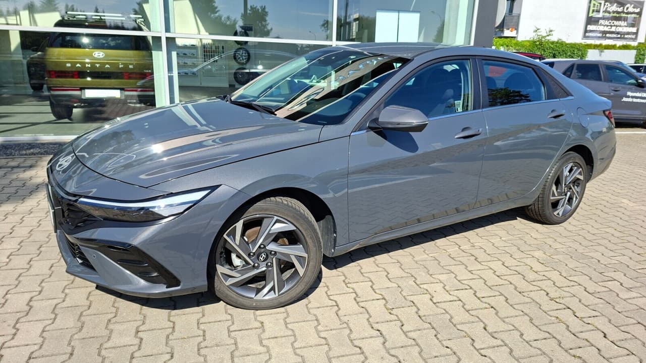Hyundai Elantra 2024