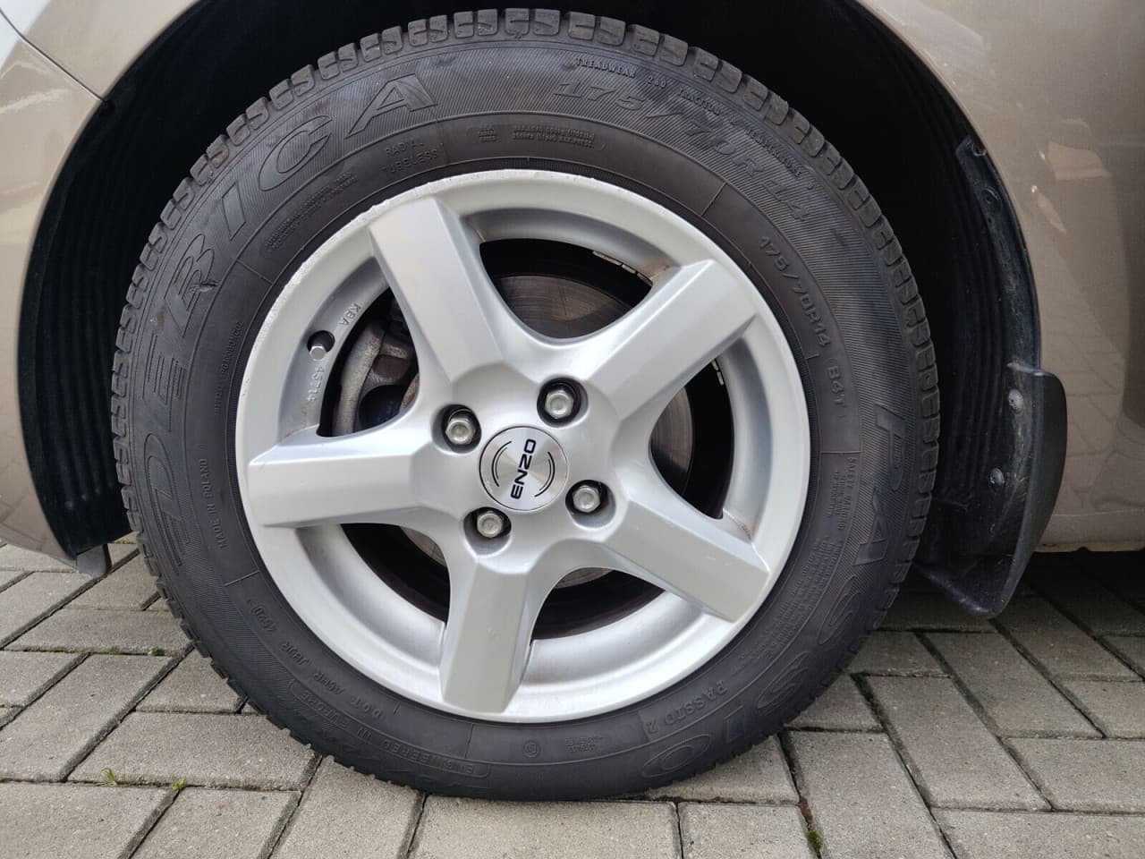 Hyundai i20 - zdjęcie 20