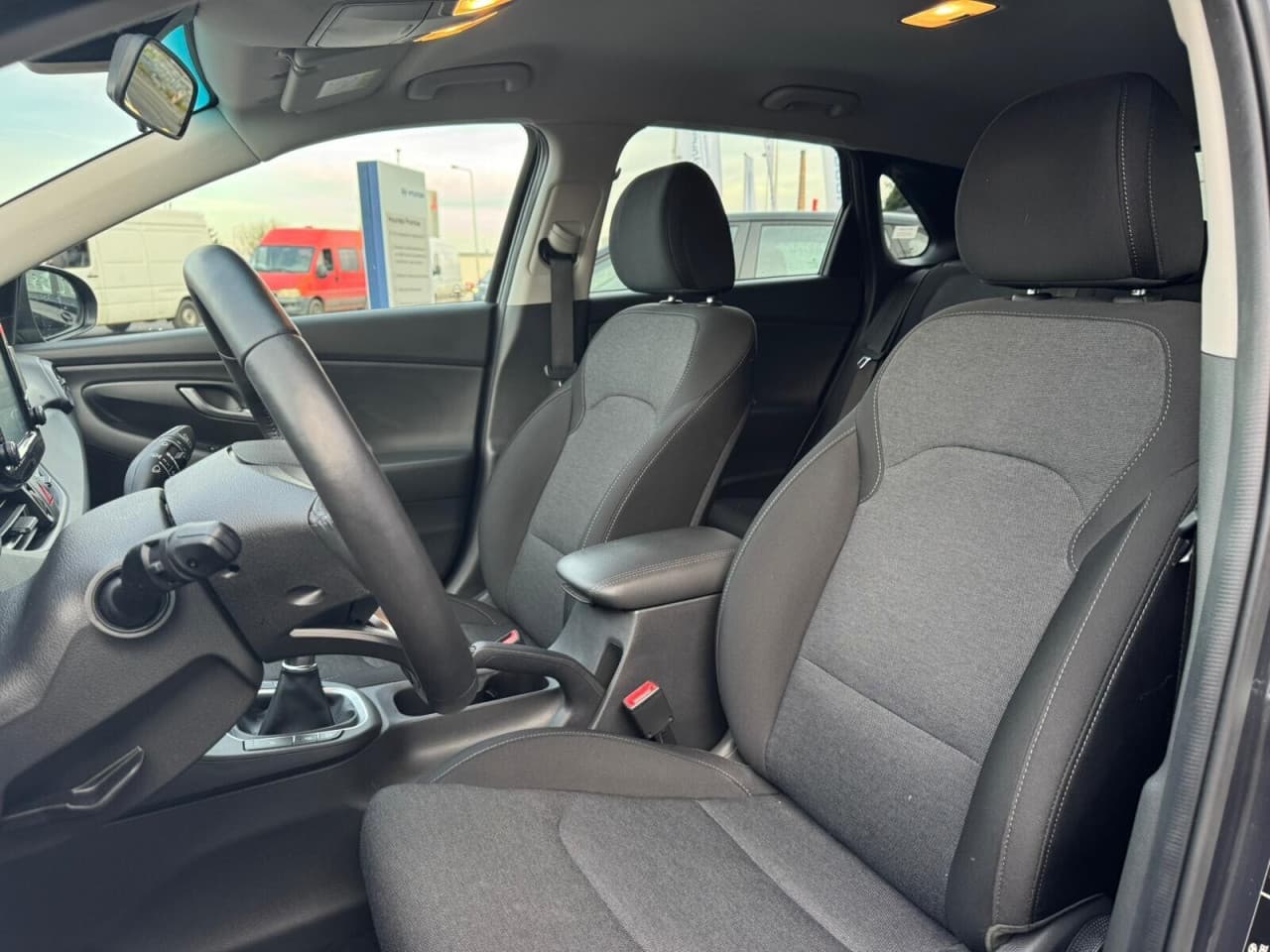 Hyundai i30 - zdjęcie 20
