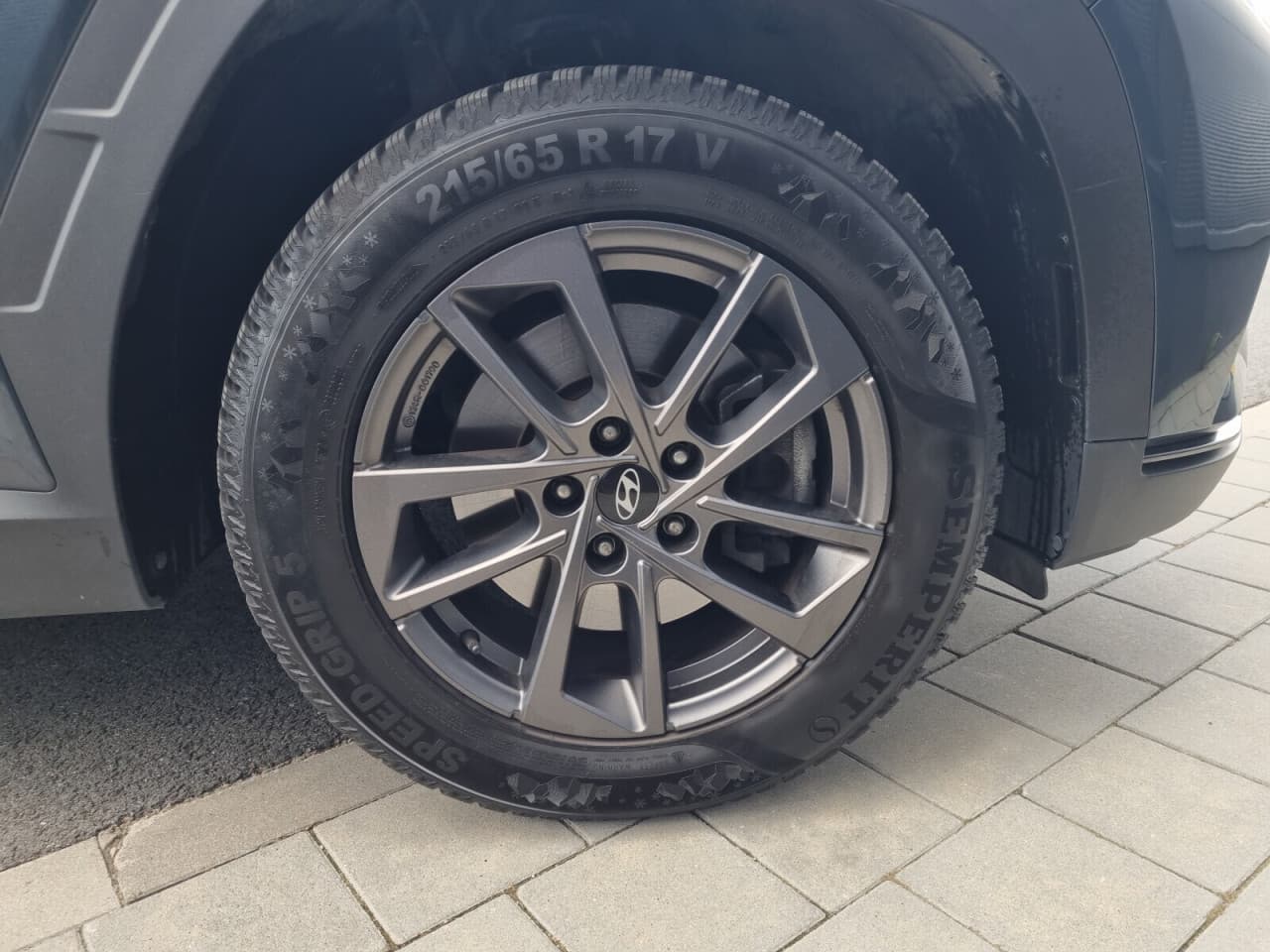 Hyundai Tucson - zdjęcie 18
